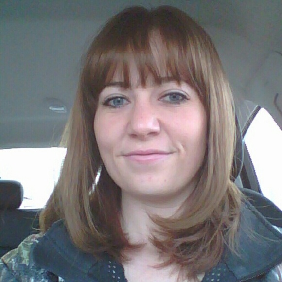 Profile Picture of Kaci Nolting (@kacileen) on Poshmark