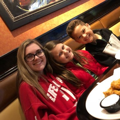 Profile Picture of Tara (@TaraVince1976) on Twitter