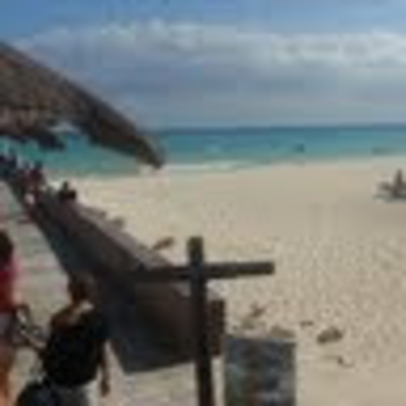 Profile Picture of Patrick Calhoun (@marlin2001) on Poshmark