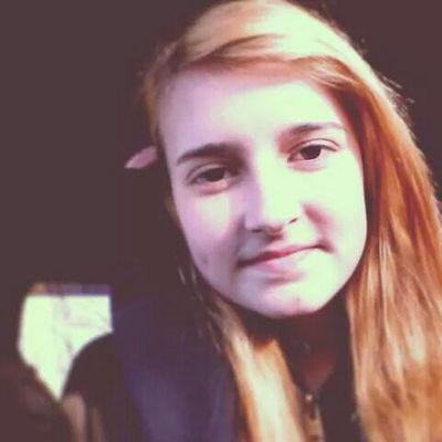Profile Picture of Michelle Scribner (@potter2rin) on Twitter