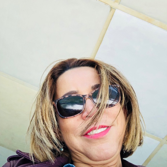 Profile Picture of Maria Kruzell (@mariakruzell) on Poshmark