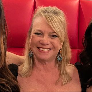 Profile Picture of Tabby Campbell Clark (@tabbycclark) on Instagram