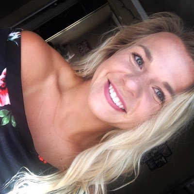 Profile Picture of Cassandra Berger (@cassandraberger) on Twitter