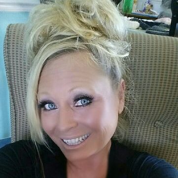 Profile Picture of Claudia Jo Squire (@squire_jo) on Twitter