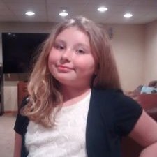 Profile Picture of Cidney Hutkay (@cid_the_girl) on Twitter