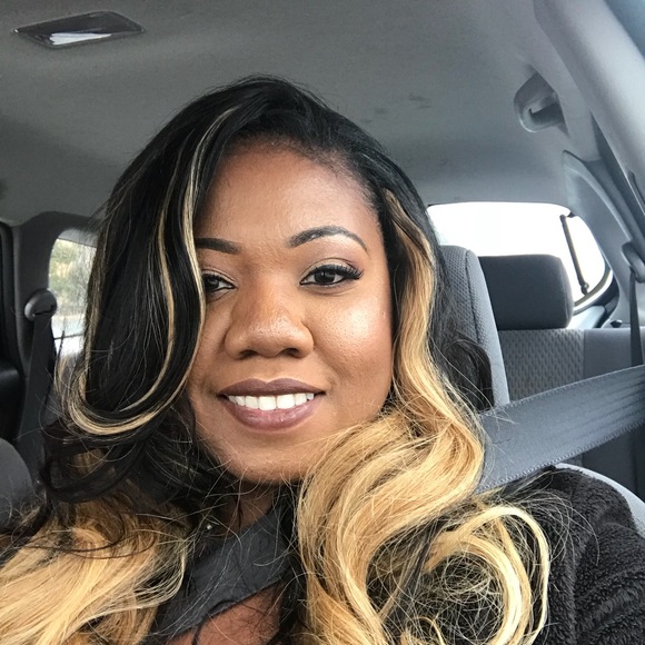 Chevyree Akridge - Poshmark Profile Picture of Chevyree Akridge (@chevyree1983) on Poshmark
