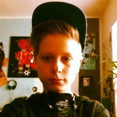 Profile Picture of Kim Witkowski (@kim_jimbo) on Twitter