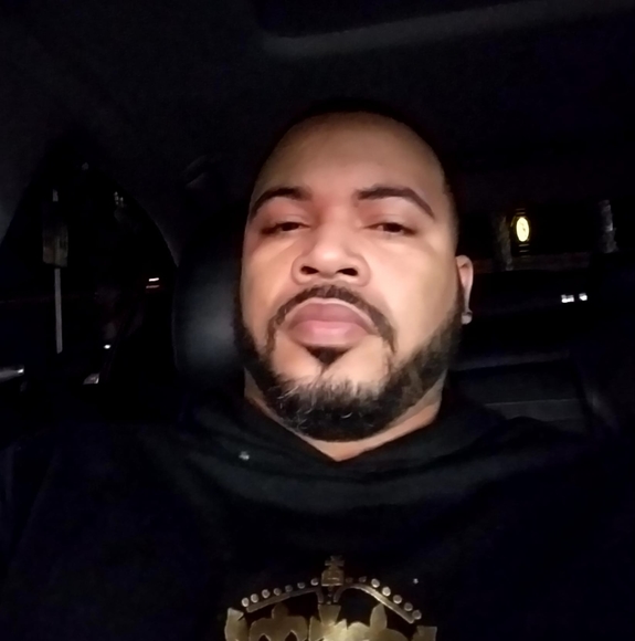 Profile Picture of Dural T-pat (@duralt) on Poshmark