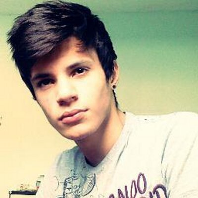 Profile Picture of David Emerson (@DavidEmerson17) on Twitter