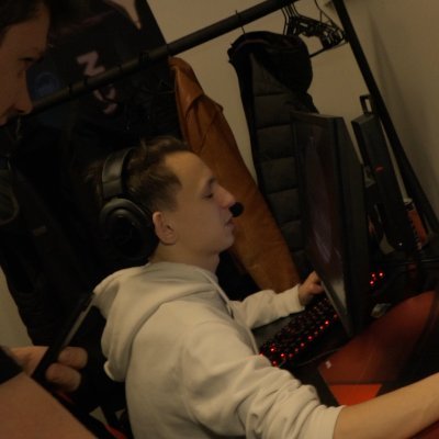 Profile Picture of Ádám Tóth (@kontrolCS) on Twitter