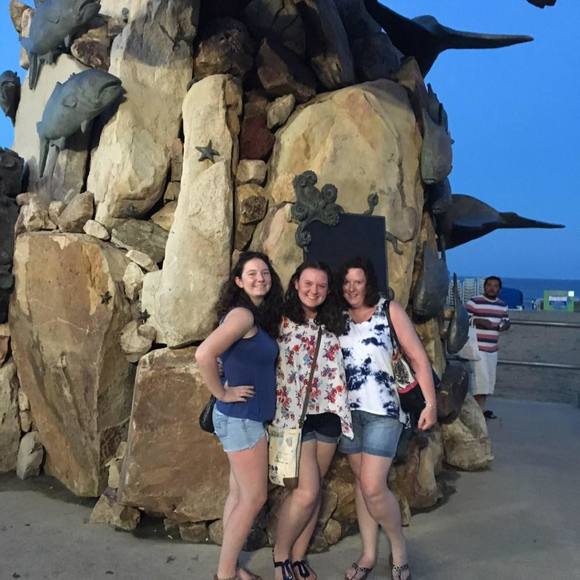 Profile Picture of Angela Pierce urove (@racingirl) on Poshmark