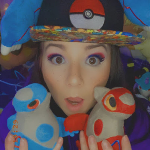 Profile Picture of Christel Ykema (@christelykema) on Poshmark