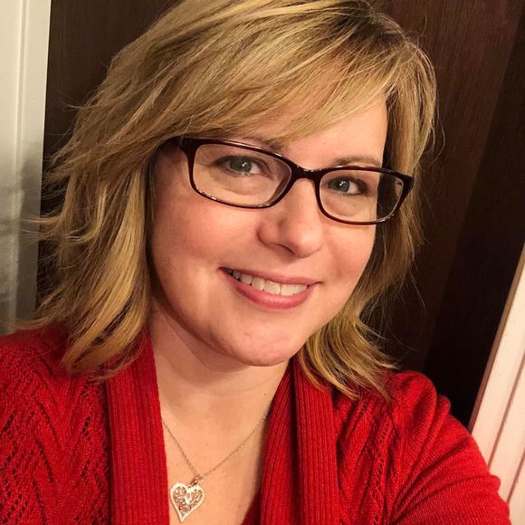 Profile Picture of Carmen Cheeley (@cmcheeley07) on Poshmark