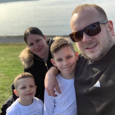 Profile Picture of Lucy Shanahan (@lucy_fly) on Twitter