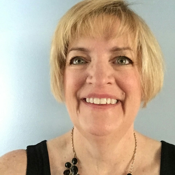 Profile Picture of Nancy Magee (@nwmagee) on Poshmark