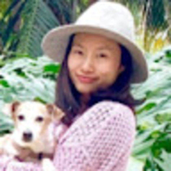 Yiping Chen - Poshmark Profile Picture of Yiping Chen (@tigermoma) on Poshmark