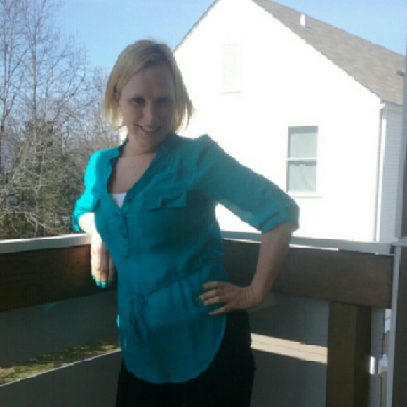 Profile Picture of Rachel Czerwien (@danatina) on Poshmark