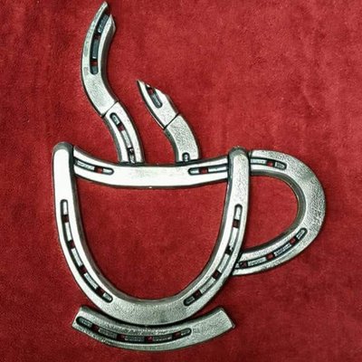 Profile Picture of Ginny Howard Castro (@VLhC36) on Twitter