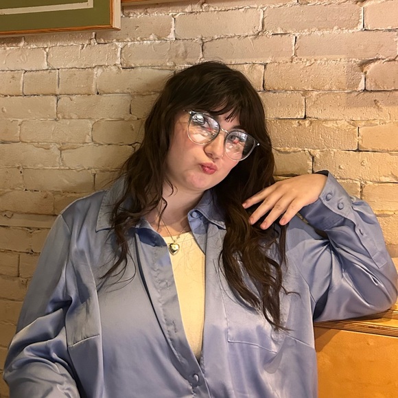 Profile Picture of Brooke Lesniak (@brookelesniak) on Poshmark