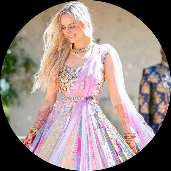 Profile Picture of Ariel Andrews (@ariethekid) on Poshmark