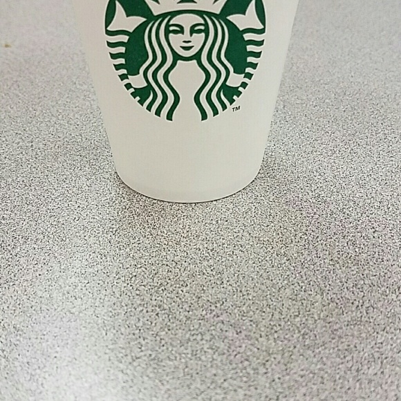 Profile Picture of Alanood Abu hammattah (@alanoudabu) on Poshmark