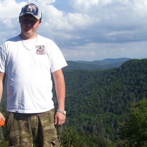 Profile Picture of Bradley Gilliam (@iluvcourtneyann) on Myspace