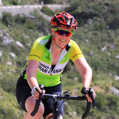 Profile Picture of Fiona Edwards (@Feesfliers) on Twitter