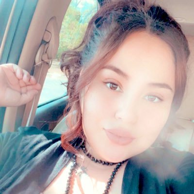 Profile Picture of Julie Dominguez (@_jdom17) on Twitter