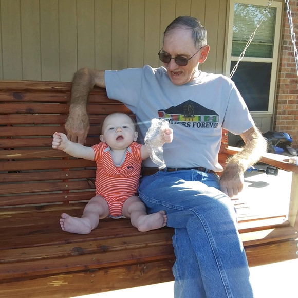 Profile Picture of Linda Gibilterra (@adnil285) on Poshmark