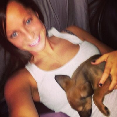 Profile Picture of Crystal Gee (@crystalgee06) on Twitter