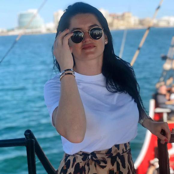 Profile Picture of Septimia Oancea (@septisepti) on Poshmark