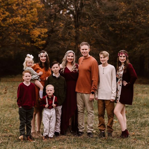 Profile Picture of Kelly n Mastello (@mastellofamily) on Poshmark