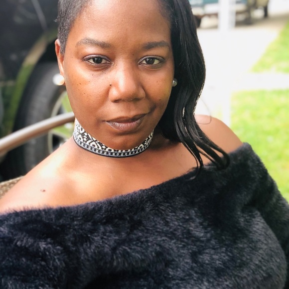 Profile Picture of Mattie Reese (@mattiereese898) on Poshmark