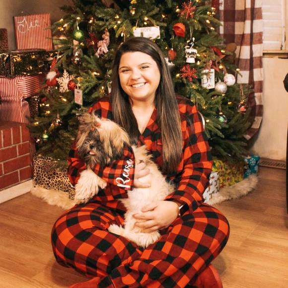 Profile Picture of Amber Tolbert (@ambie0314) on Poshmark
