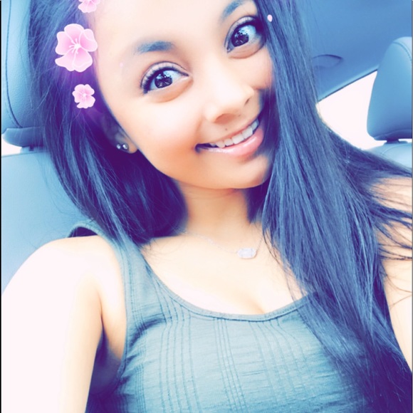 Profile Picture of Alyssa Cuellar (@aliyahr12345) on Poshmark