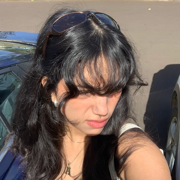 Profile Picture of Aisha Gonzalez (@aisha1347) on Poshmark