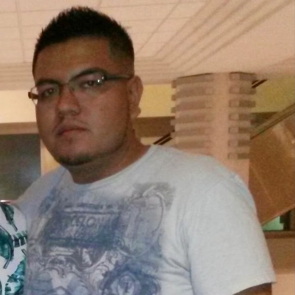 Profile Picture of Jose Almanza (@josealmanza09) on Poshmark