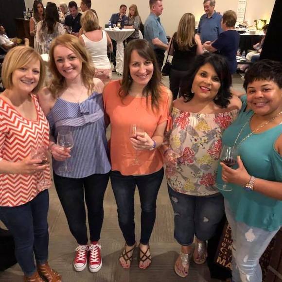 Profile Picture of Belinda Hackstein (@hackstein) on Poshmark