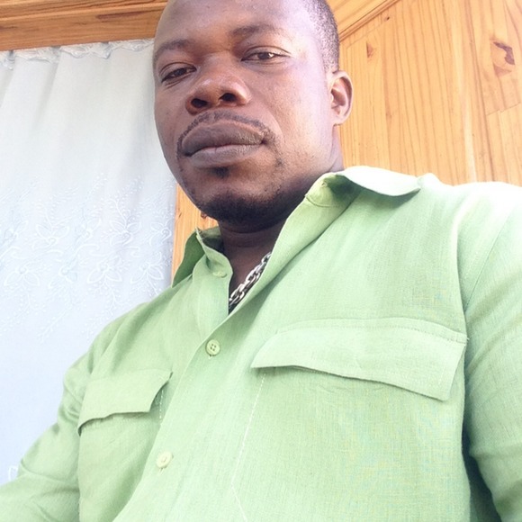 Profile Picture of Exilien Jean eddy (@jeddythebest) on Poshmark