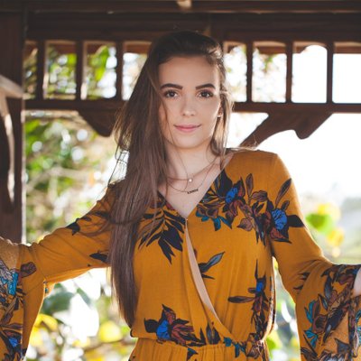 Profile Picture of Danielle Wolfe (@daniellemwolfe) on Twitter