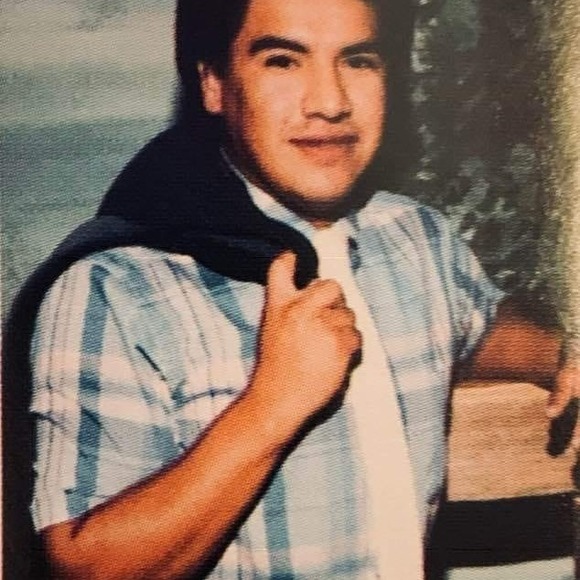 Profile Picture of Fernando Hale (@fhale30) on Poshmark