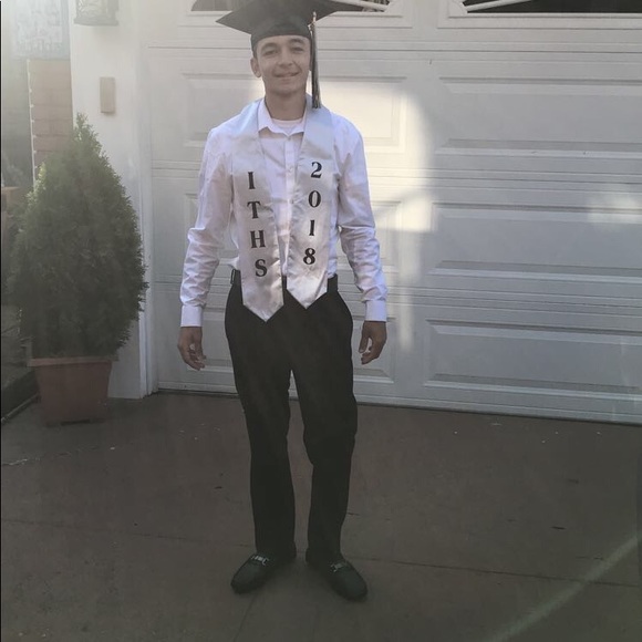 Profile Picture of Zach Oliva (@zach_oliva) on Poshmark