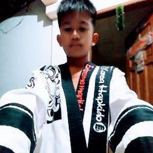 Profile Picture of direk jones (@derickjonesred11) on Tiktok