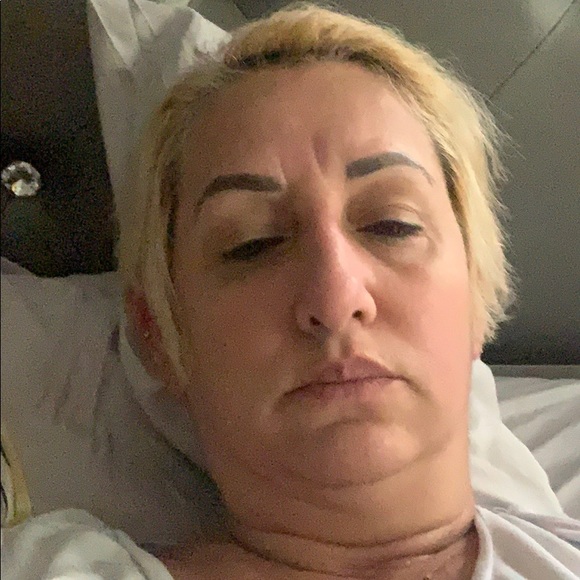 Profile Picture of Yusimi Gonzalez (@yusimigonzal355) on Poshmark