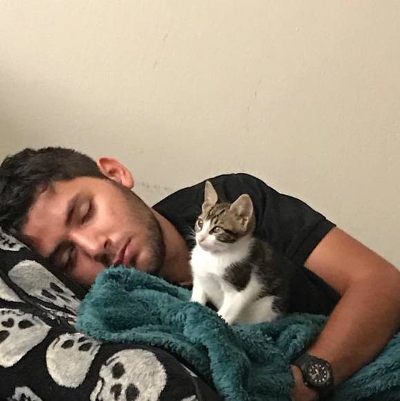 Facundo Diaz - Poshmark Profile Picture of Facundo Diaz (@fdiaz6094) on Poshmark