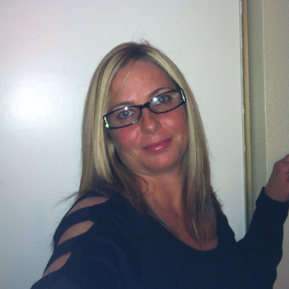 Profile Picture of Tina Dulin (@tinadulin) on Poshmark