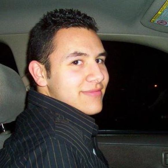 Profile Picture of Matt Mendiola (@mendiola16) on Poshmark