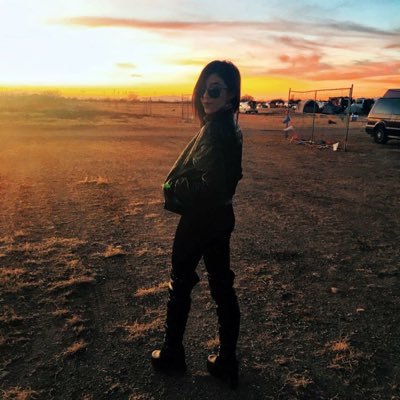 Profile Picture of Stephanie Medina (@_isweatergod_) on Twitter