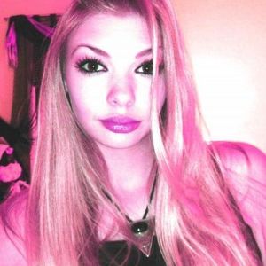 Profile Picture of Shae Dawn (@cutest_blonde_around333) on Myspace