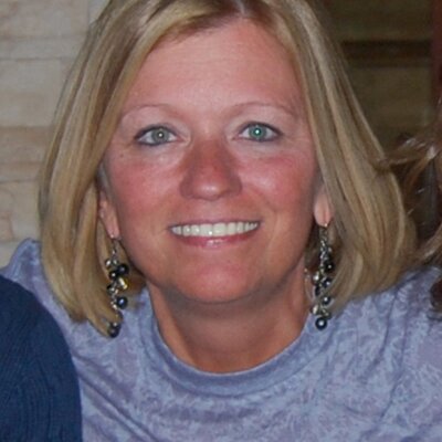 Profile Picture of Cindi Larsen Warren (@warrenworks) on Twitter